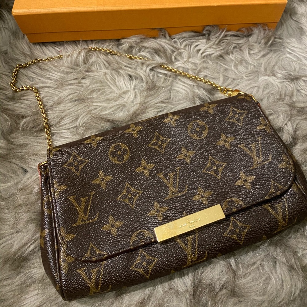Louis Vuitton Favorite PM